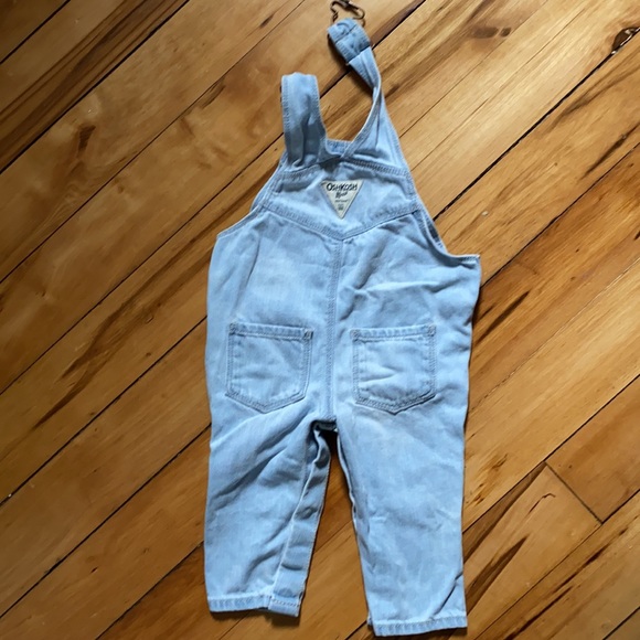 *4/$20* OshKosh B’gosh Embroidered Denim Overalls - Picture 4 of 7